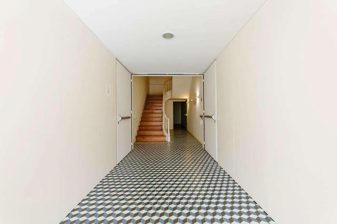 Minimal Lust R2 Apartment Lisbon